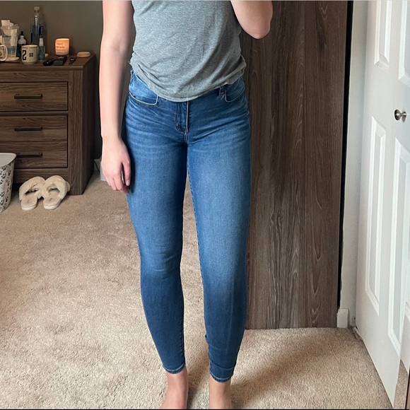 American Eagle Outfitters Denim - American Eagle High-Waisted Skinny Jeans